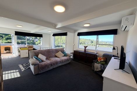 Photo of property in 73b Airlie Road, Plimmerton, Porirua, 5026