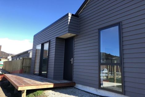 Photo of property in 4 Matakanui Lane, Wanaka, 9305