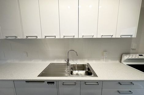 Photo of property in 2/6 Opoia Drive, Hamilton East, Hamilton, 3216