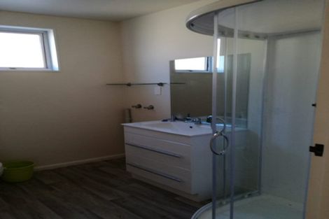 Photo of property in 2/25 Peverel Street, Riccarton, Christchurch, 8041