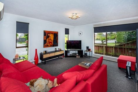 Photo of property in 2 Manuka Street, Mairehau, Christchurch, 8013