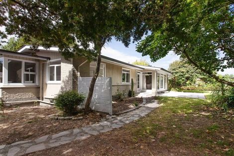 Photo of property in 11 Kingsgate Place, Burnside, Christchurch, 8053