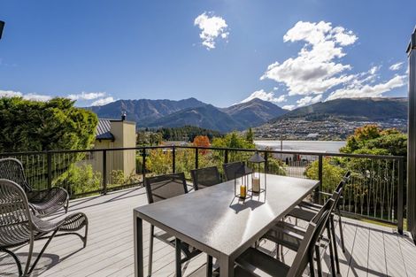 Photo of property in 696 Peninsula Road, Kelvin Heights, Queenstown, 9300
