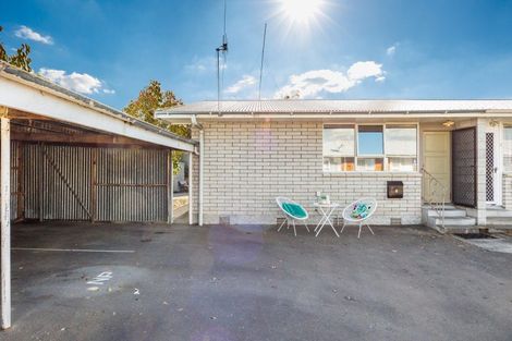 Photo of property in 8 Kiwi Court, Roslyn, Palmerston North, 4414