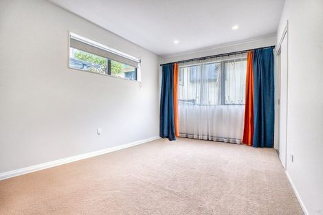 Photo of property in 152b Luckens Road, West Harbour, Auckland, 0618