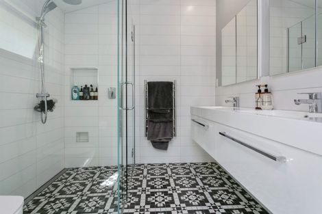 Photo of property in 57 Princes Street, Cambridge, 3434