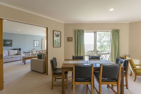 Photo of property in 7 Amokura Street, Waikanae, 5036