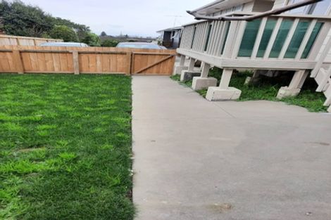 Photo of property in 184/84a Greenslade Crescent, Northcote, Auckland, 0627