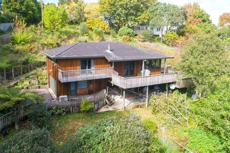 Photo of property in 1008c East Coast Road, Fairview Heights, Auckland, 0630