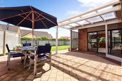 Photo of property in 15 Dallinger Street, St Andrews, Hamilton, 3200