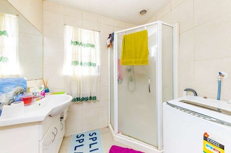 Photo of property in 2/2a Hutt Road, Manurewa, Auckland, 2102