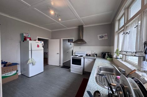 Photo of property in 9 Ruahine Street, Roslyn, Palmerston North, 4414