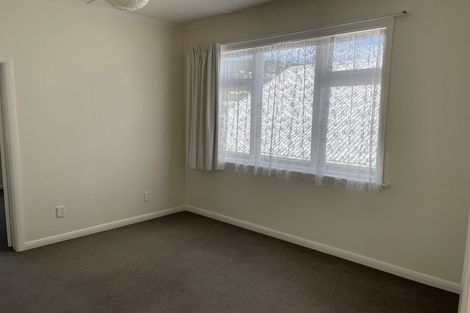 Photo of property in 55 Endeavour Street, Lyall Bay, Wellington, 6022