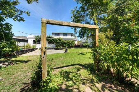 Photo of property in 5 Rangitira Avenue, Palmerston North, 4414