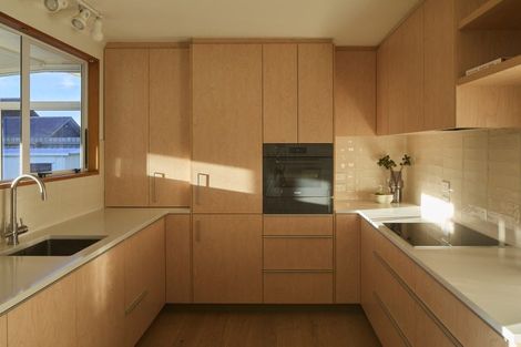 Photo of property in 79 Wiggins Street, Sumner, Christchurch, 8081