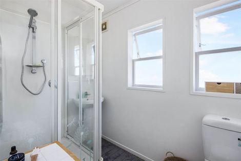 Photo of property in 20f5 Frankmoore Avenue, Johnsonville, Wellington, 6037