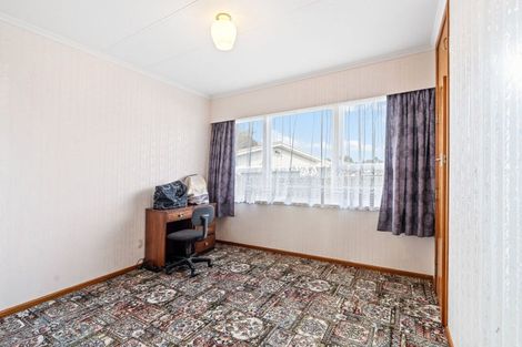 Photo of property in 3 Drake Street, Levin, 5510