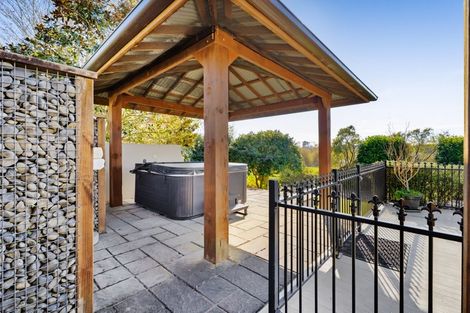 Photo of property in 97 Manutahi Road, Tarurutangi, New Plymouth, 4372