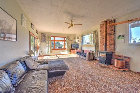 Photo of property in 9 Essex Street, Mossburn, 9792