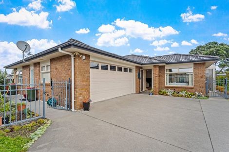 Photo of property in 26b Edward Avenue, Orewa, 0931