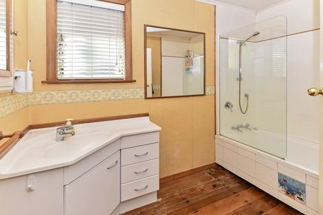 Photo of property in 21 Hill Crescent, Papakura, 2110