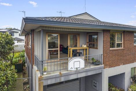 Photo of property in 2 Kowai Grove, Omokoroa, 3114