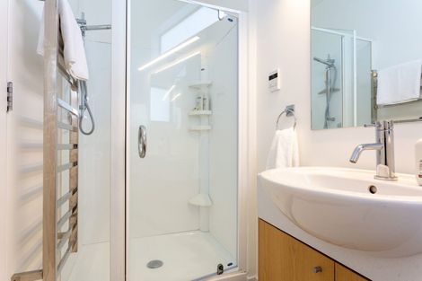 Photo of property in 394 The Esplanade, Island Bay, Wellington, 6023