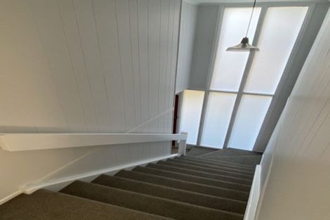 Photo of property in 1 Marcel Place, Glenfield, Auckland, 0629