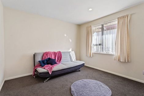 Photo of property in 8 Watkins Drive, Rangiora, 7400