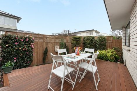 Photo of property in 15a Laing Place, Otumoetai, Tauranga, 3110