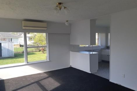 Photo of property in 2/4 Lingfield Street, Glenfield, Auckland, 0629