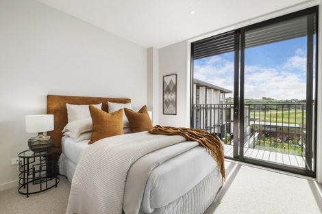 Photo of property in 15b Windlass Street, Long Bay, Auckland, 0630