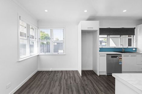 Photo of property in 97 Taradale Road, Onekawa, Napier, 4110