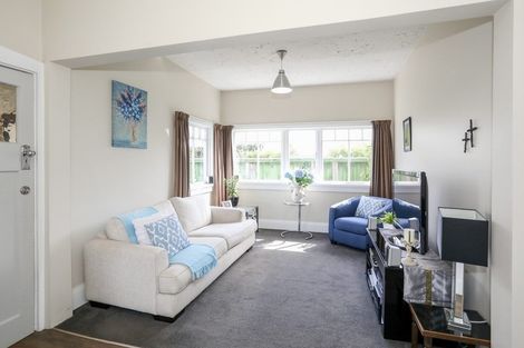 Photo of property in 27 Diamond Avenue, Spreydon, Christchurch, 8024