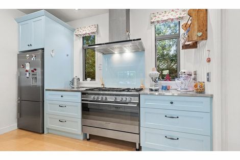 Photo of property in 94 Saint Martins Road, Saint Martins, Christchurch, 8022