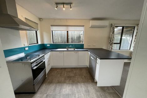 Photo of property in 8 Trinidad Crescent, Grenada Village, Wellington, 6037