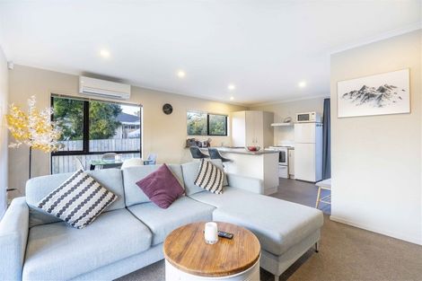 Photo of property in 25a Dawnhaven Drive, Te Atatu Peninsula, Auckland, 0610