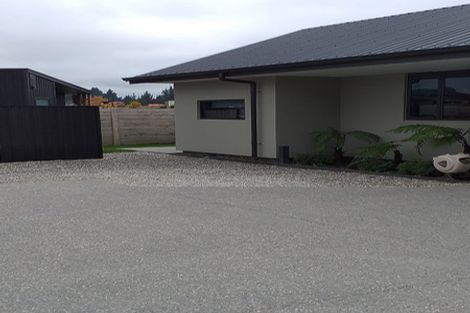 Photo of property in 8 Tahi Street, Albert Town, Wanaka, 9305