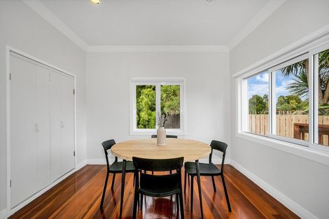 Photo of property in 36a Hereford Street, Te Atatu Peninsula, Auckland, 0610