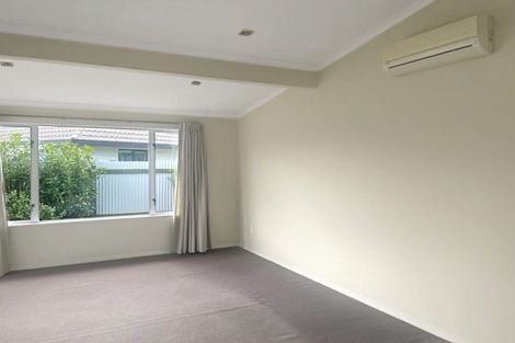 Photo of property in 15 Newbury Place, Taradale, Napier, 4112
