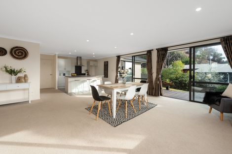 Photo of property in 31 Bateleur Close, Welcome Bay, Tauranga, 3112