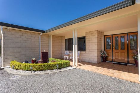Photo of property in 3 James Street, Dannevirke, 4930