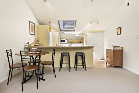 Photo of property in Courtenay Mews Apartments, 18/14u Alpha Street, Te Aro, Wellington, 6011