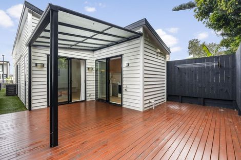 Photo of property in 3b Matakohe Road, Westgate, Auckland, 0814