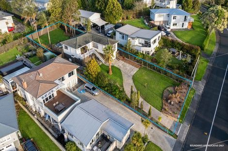 Photo of property in 19 Highland Avenue, Titirangi, Auckland, 0604