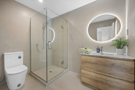 Photo of property in 58c Fitzherbert Avenue, West Harbour, Auckland, 0618