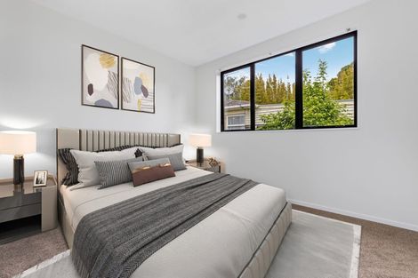 Photo of property in 17 Tokai Place, Glen Eden, 0602