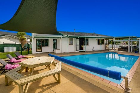 Photo of property in 11 Donegal Crescent, Tamatea, Napier, 4112