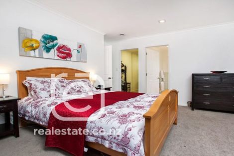 Photo of property in 13 Shah Place, Glen Eden, Auckland, 0602