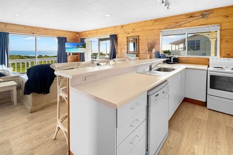 Photo of property in 114 Ocean Road, Ohope, 3121